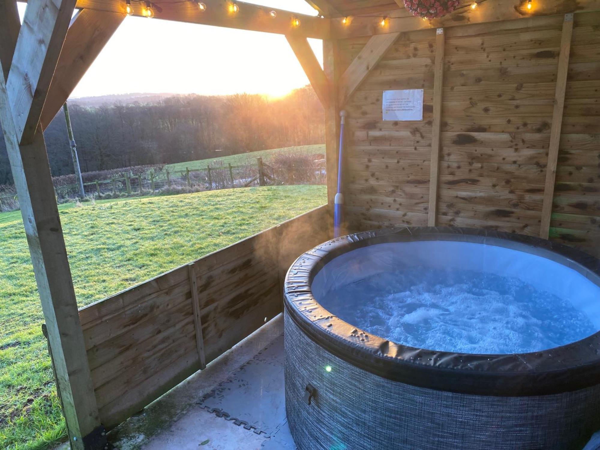 Stunning Shepherds Hut Rural Bliss Dumfries Exteriör bild